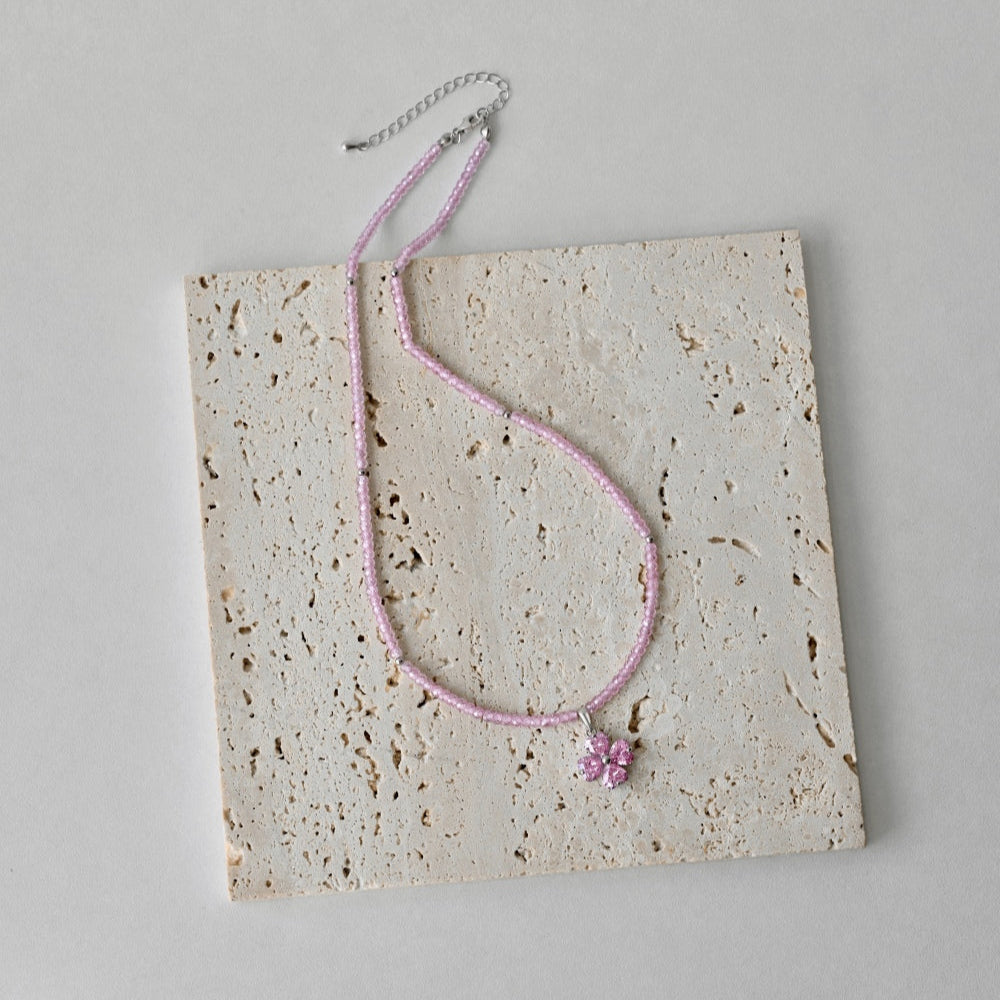 Pink Four-Leaf Pendant Beaded Necklace