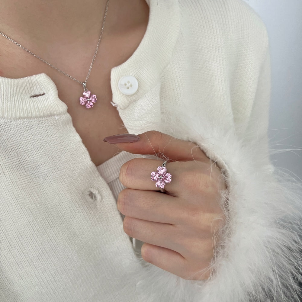 Four Heart-Shaped Leaf Ring - Pink